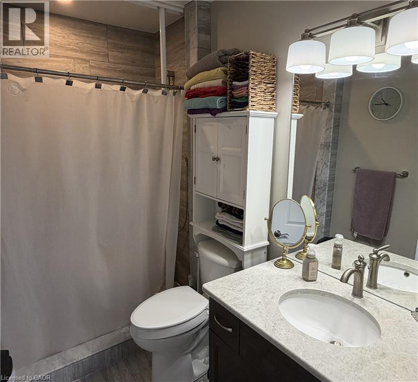 31 BISHOP TONNOS Way - 12