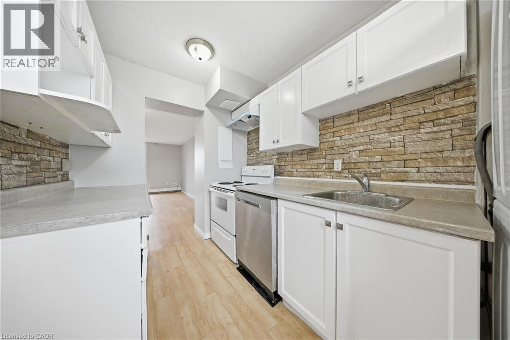 350 QUIGLEY Road Unit# 811, Hamilton, Ontario, L8K5N2 — Photo 17