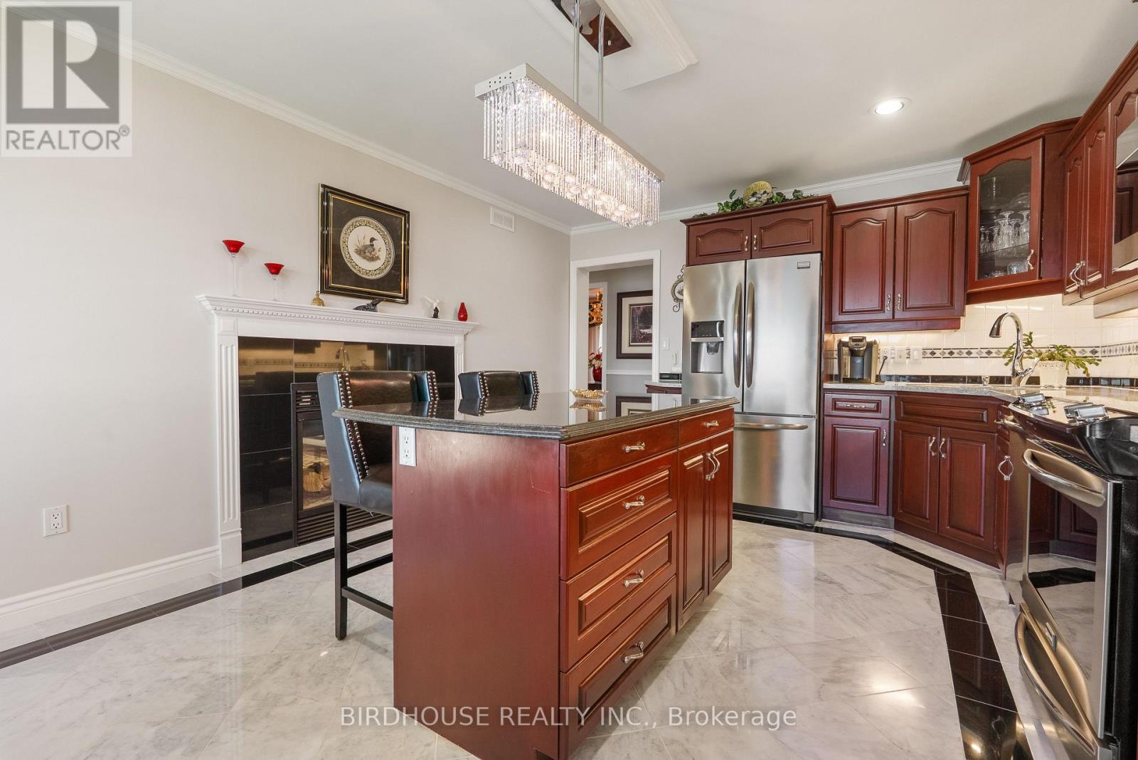 145 BEEHIVE DRIVE - 24