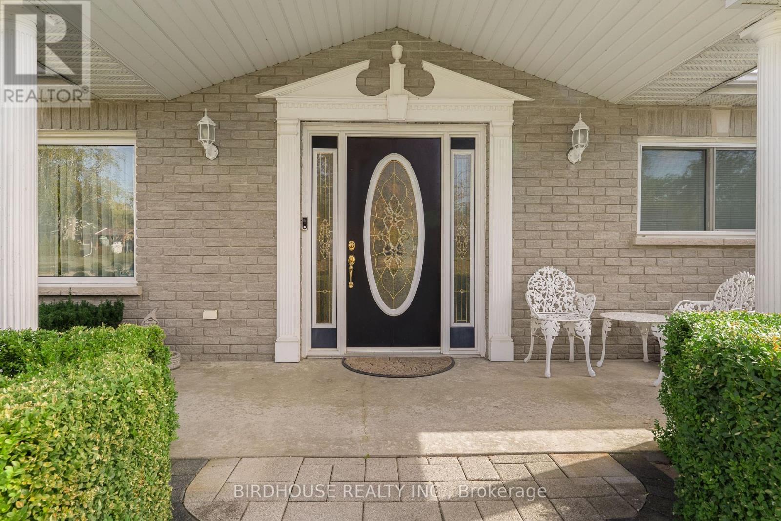 145 BEEHIVE DRIVE - 3