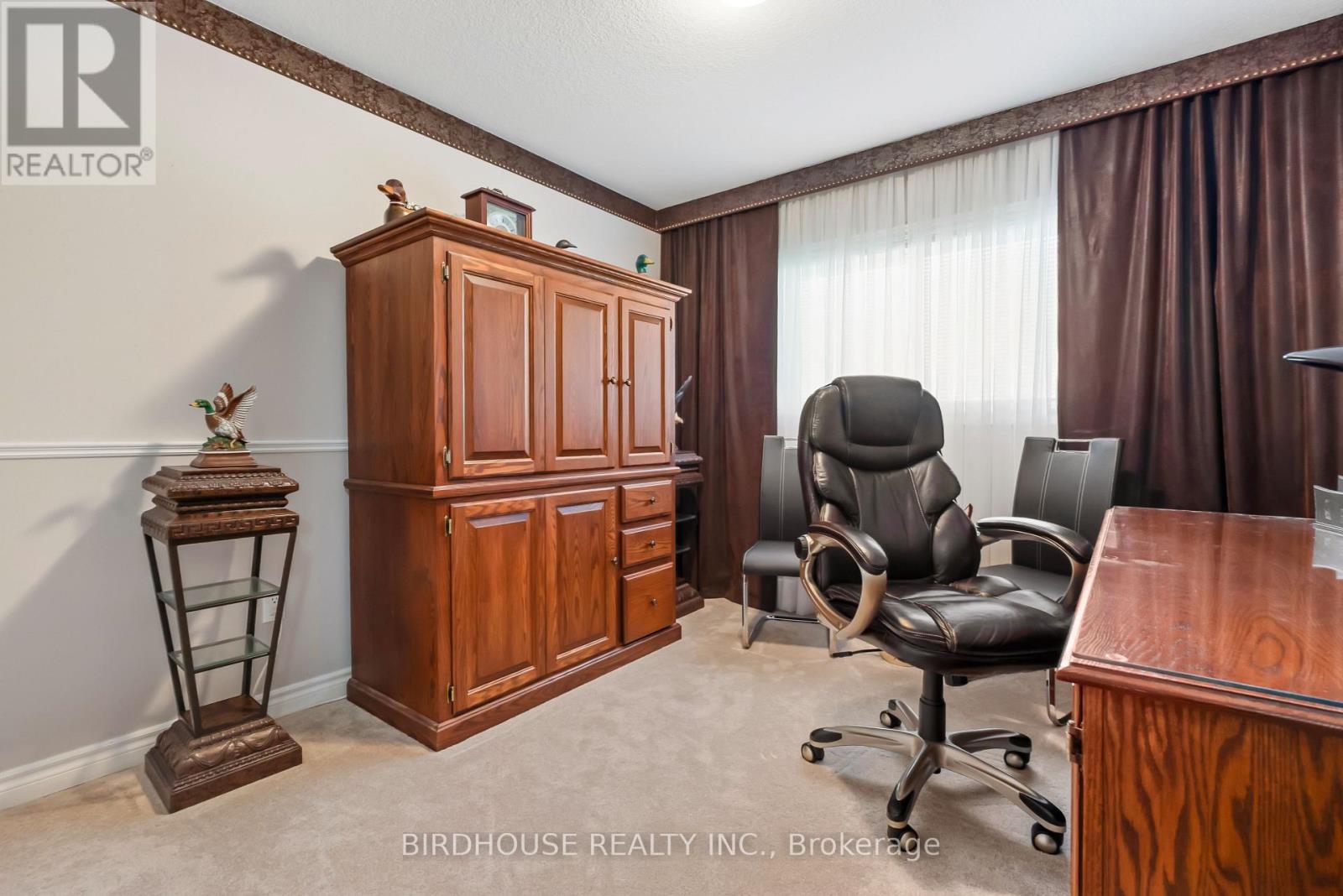145 BEEHIVE DRIVE - 31