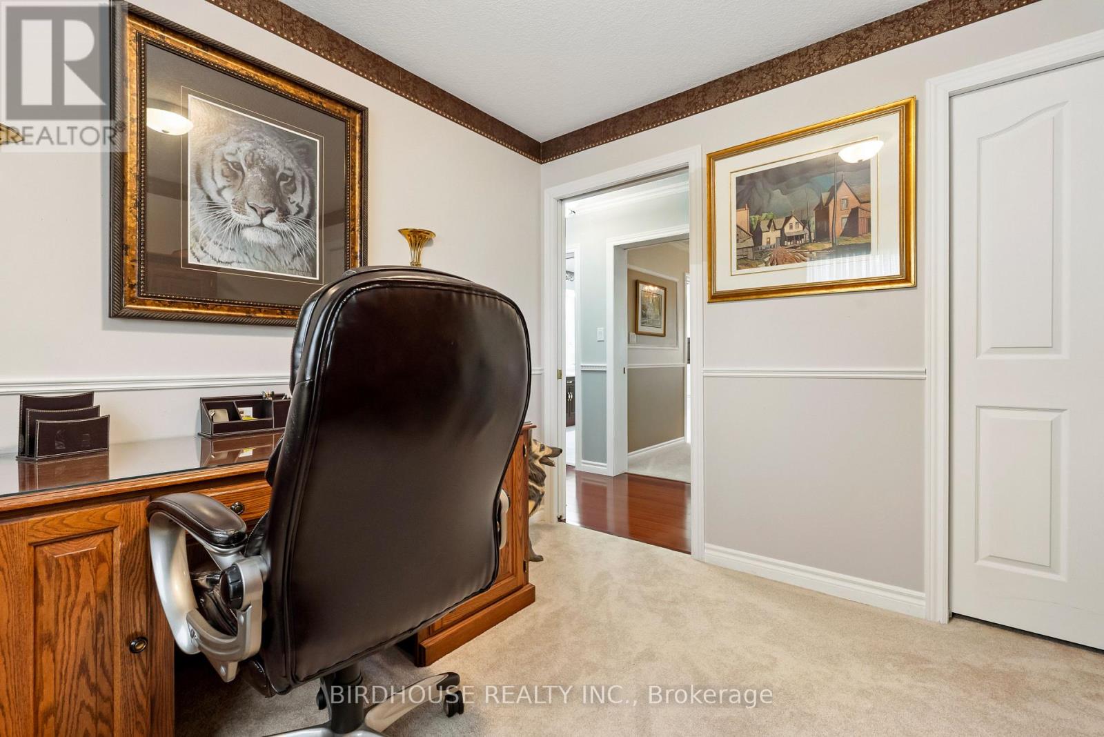 145 BEEHIVE DRIVE - 32