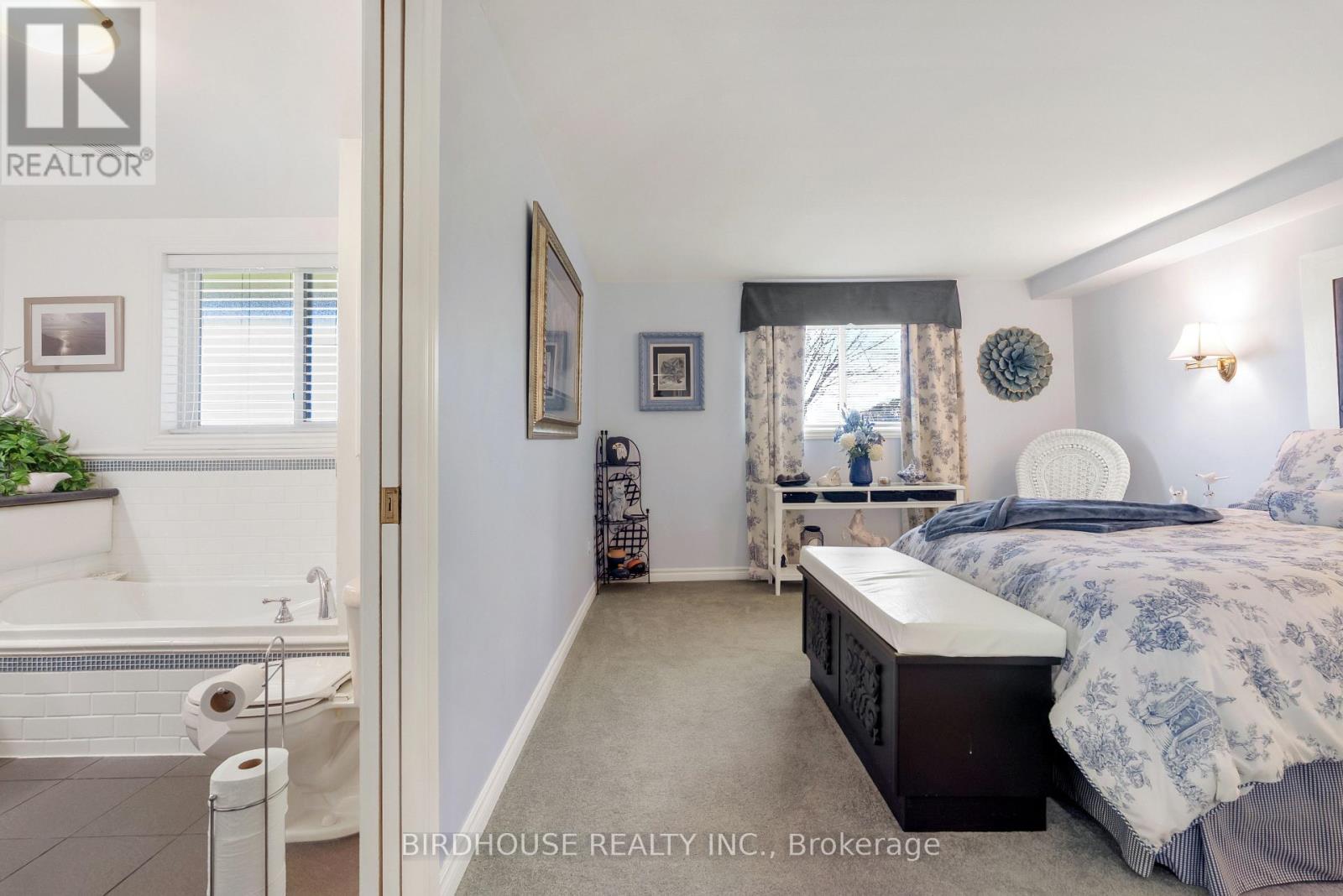 145 BEEHIVE DRIVE - 42