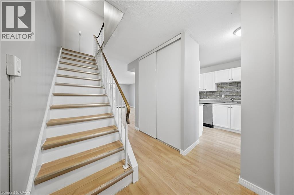 350 QUIGLEY Road Unit# 811, Hamilton, Ontario, L8K5N2 — Photo 13