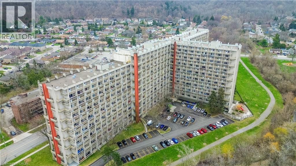 350 QUIGLEY Road Unit# 811, Hamilton, Ontario, L8K5N2 — Photo 3
