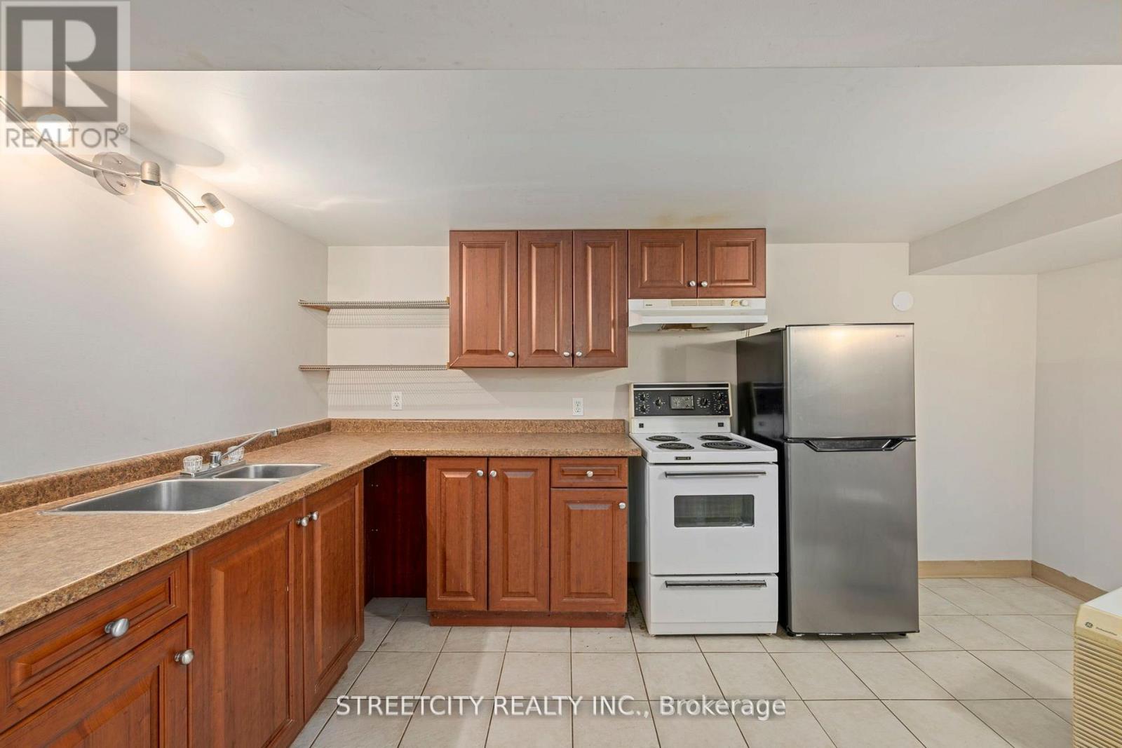 312 FAIRVIEW AVENUE - 8