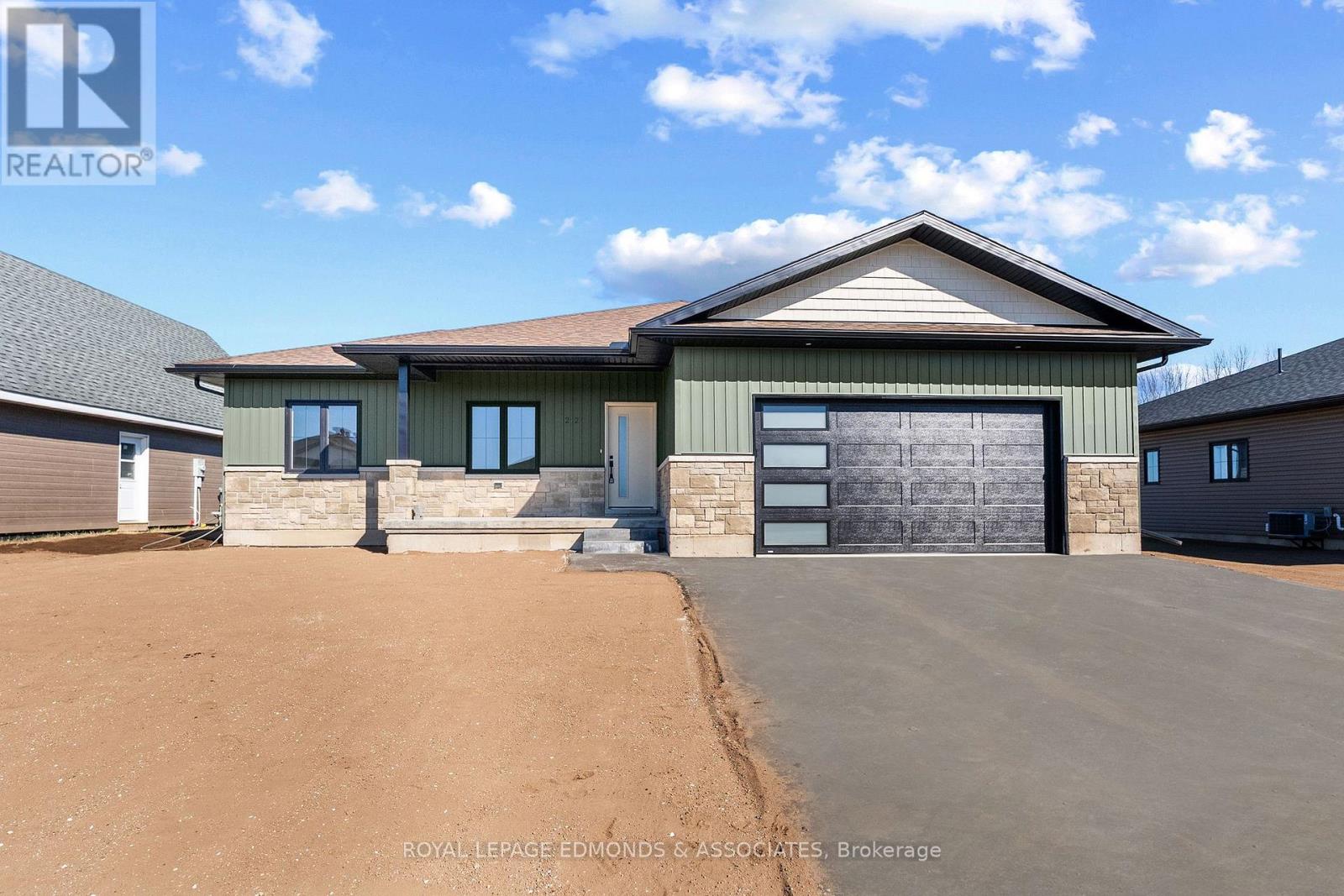 22 BAMAGILLIA STREET - Image 2