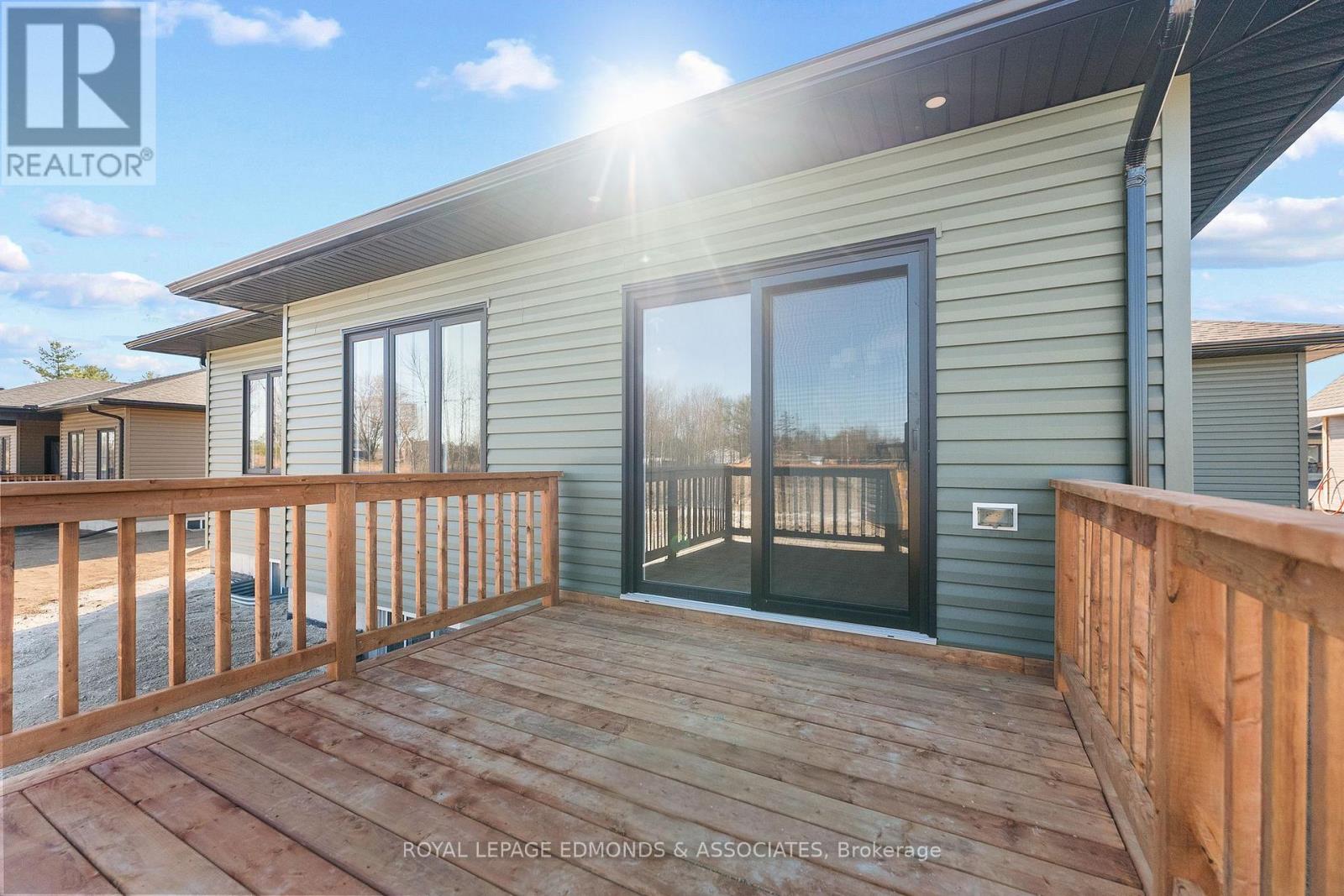 22 BAMAGILLIA STREET - 31