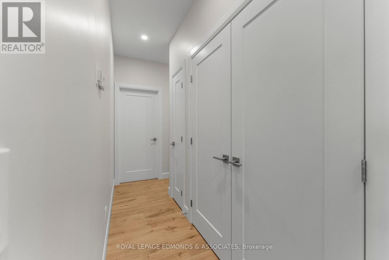 30 BAMAGILLIA STREET - 19