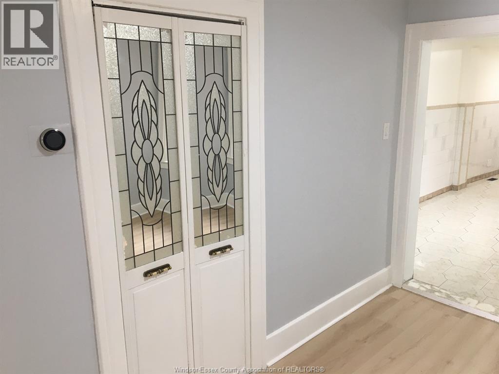 1101 ELSMERE, Windsor, Ontario, N9A2B1 — Photo 4