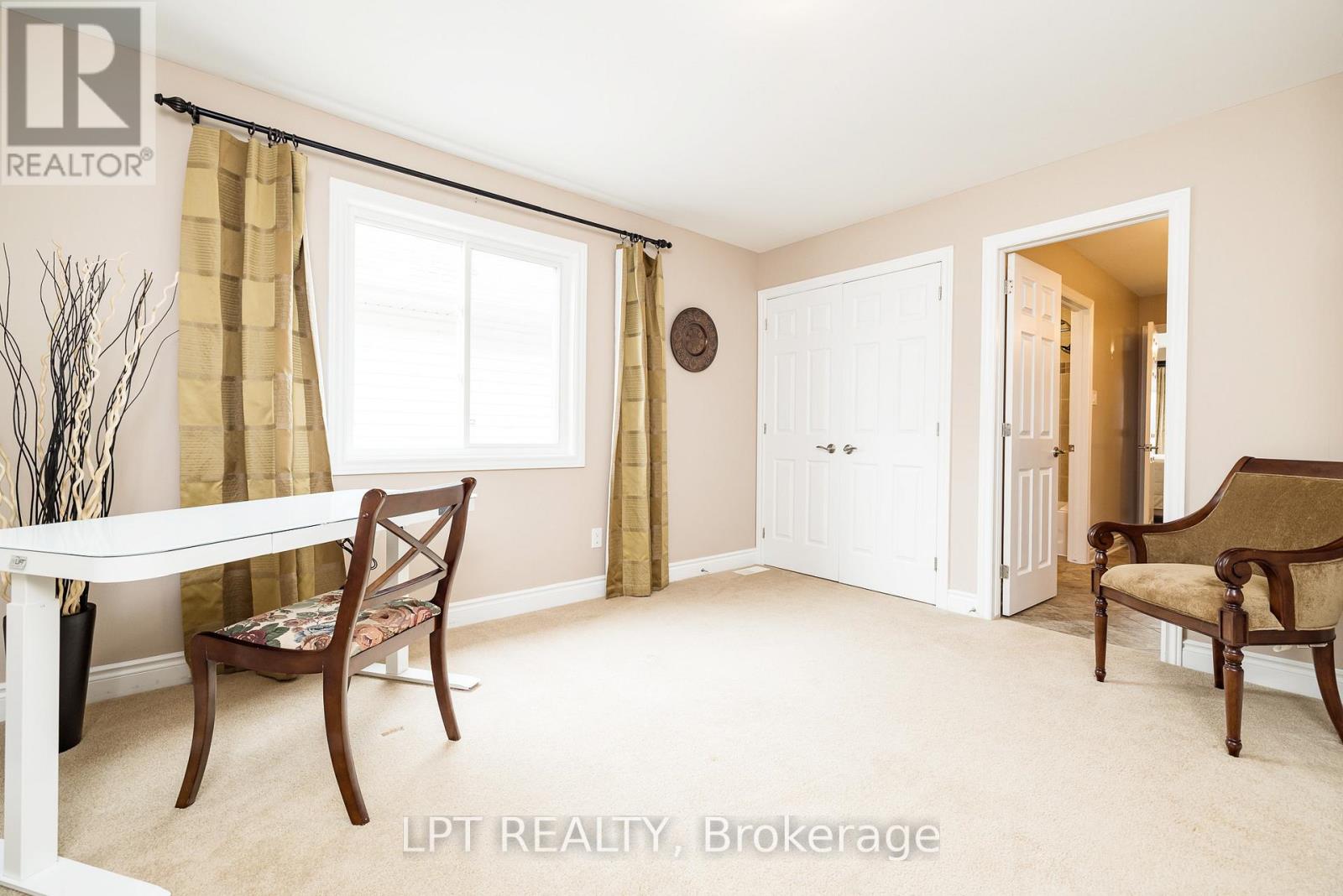 415 LANDSWOOD WAY - 27