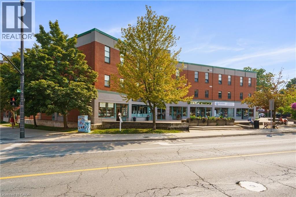 #207 2 KING Street W - 4