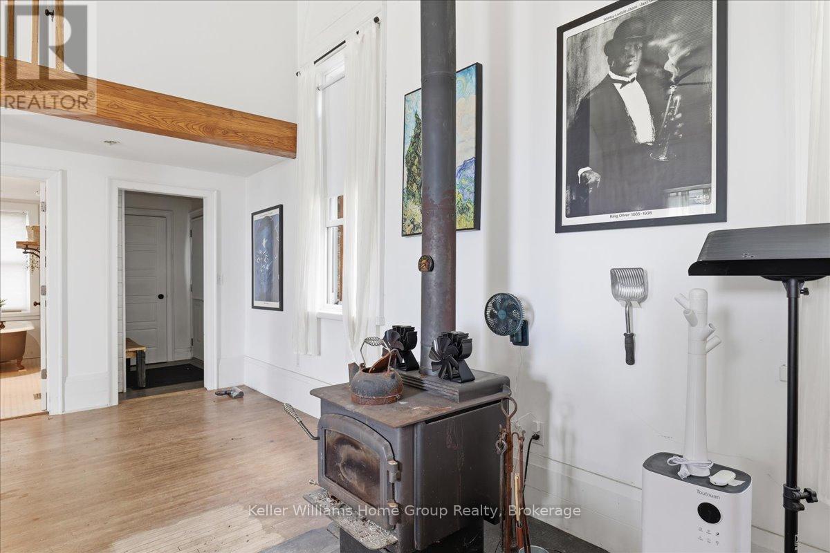 44 2ND AVENUE - 25