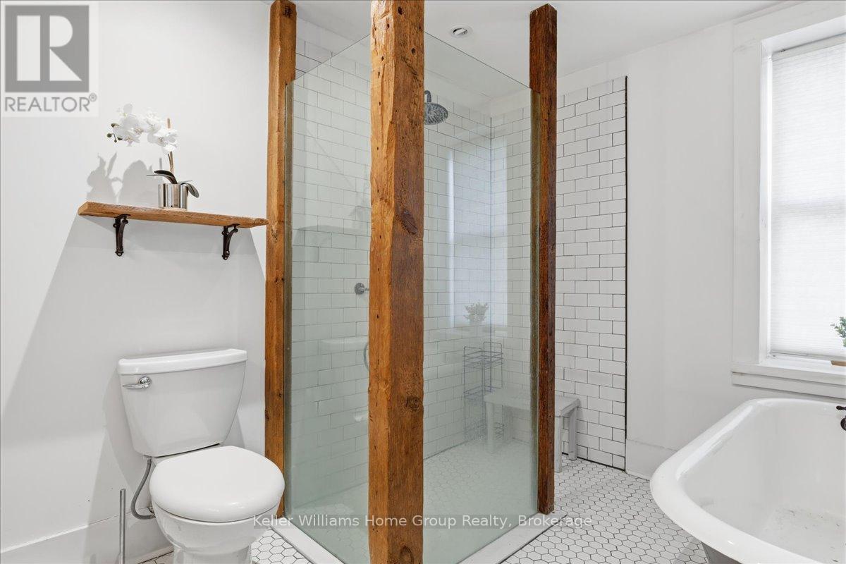 44 2ND AVENUE - 28