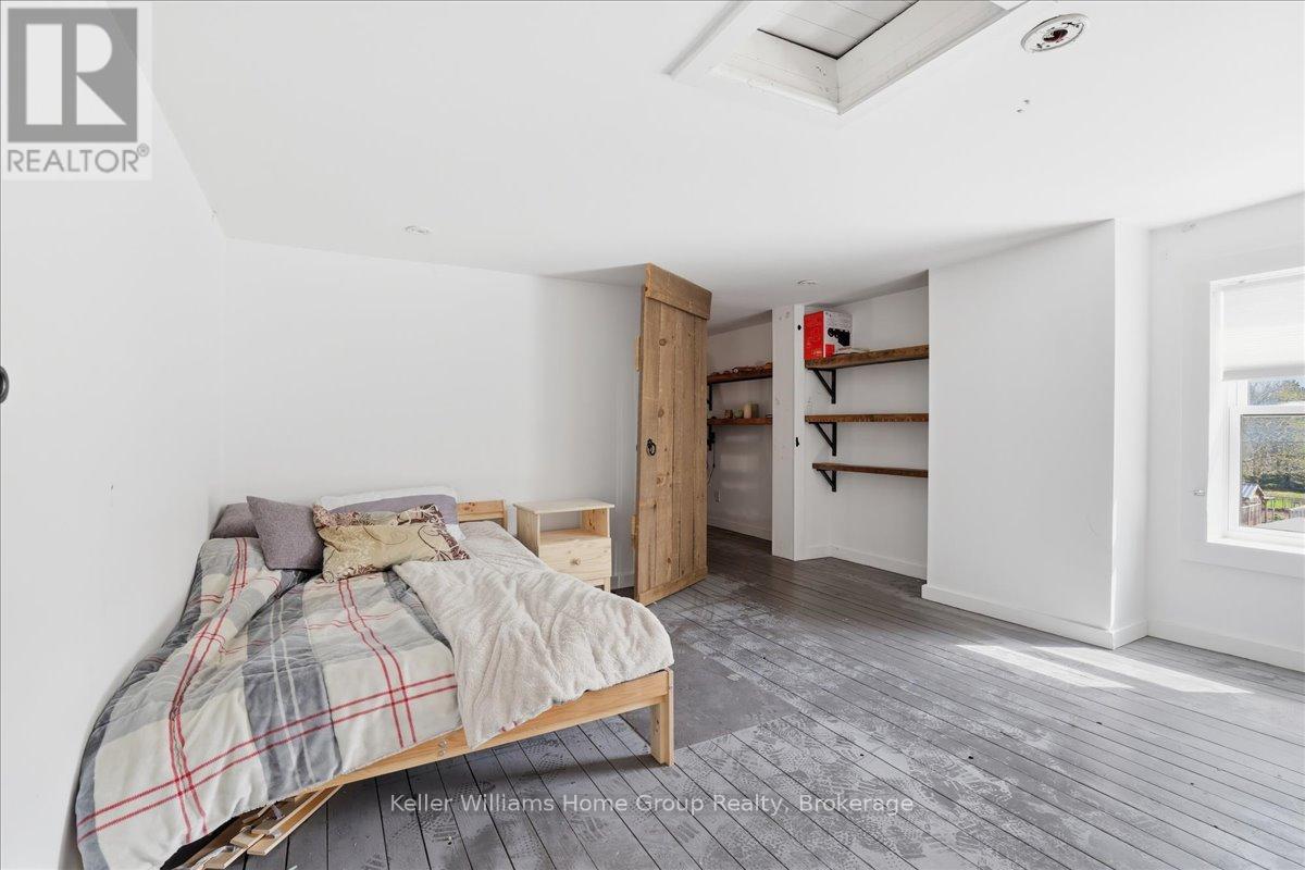 44 2ND AVENUE - 33