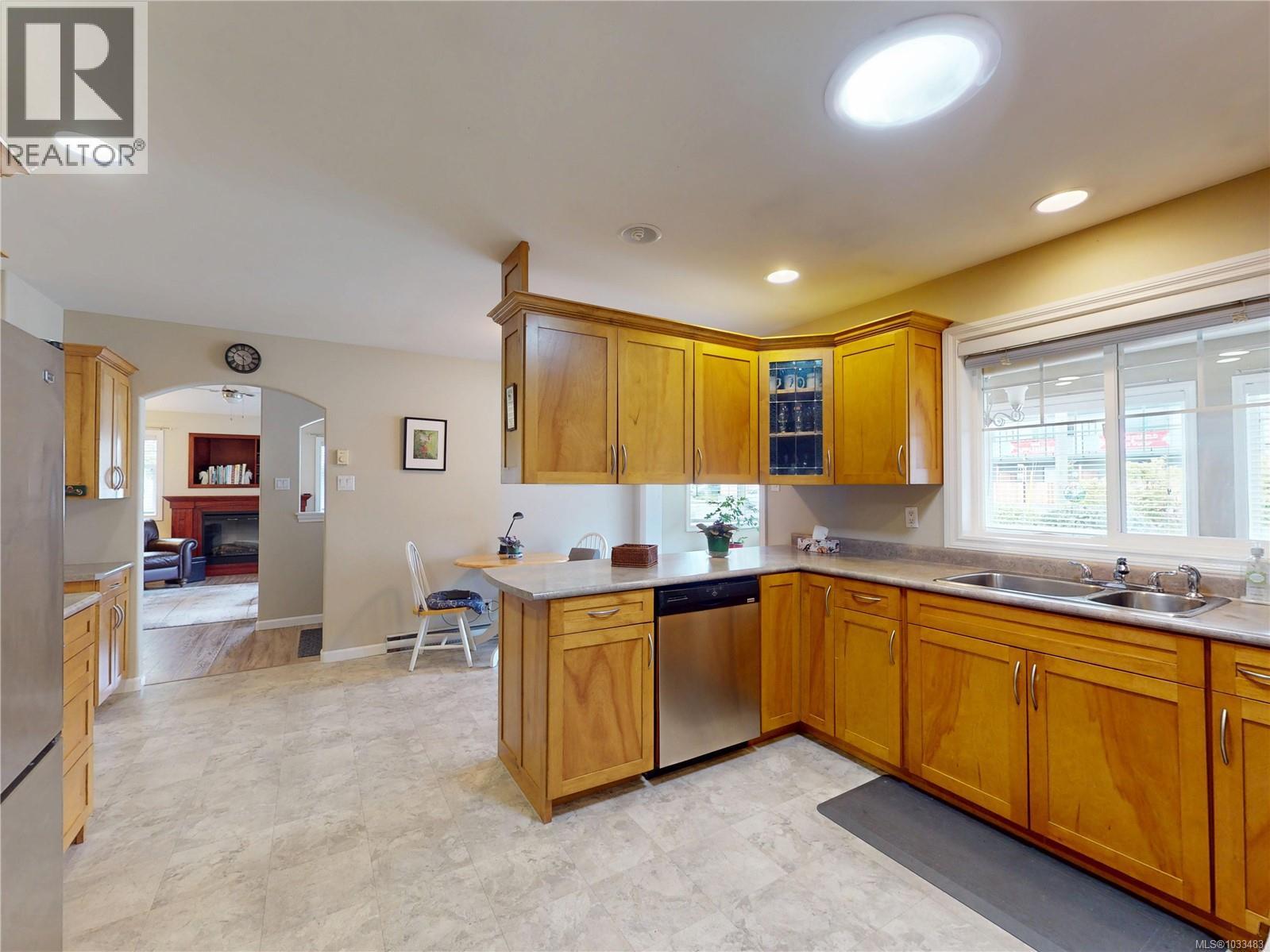 972 Walfred Rd - 12