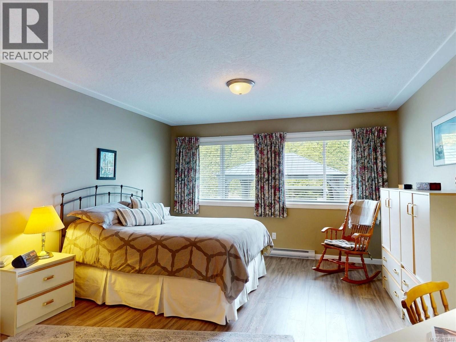 972 Walfred Rd - 21