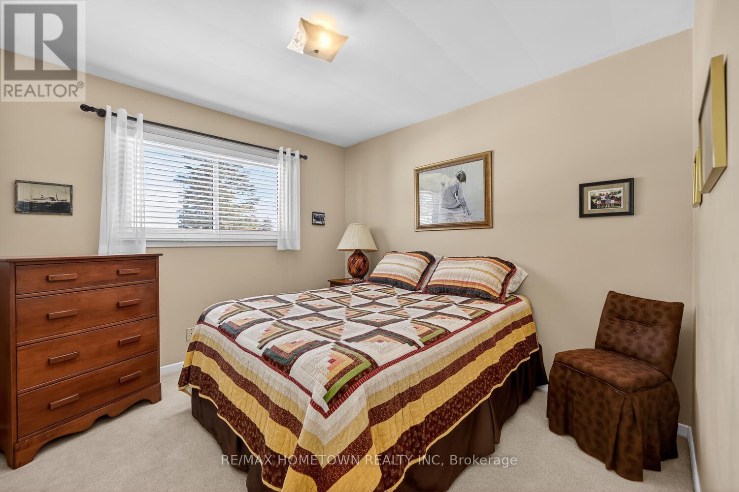 1 HARDY CRESCENT - 26