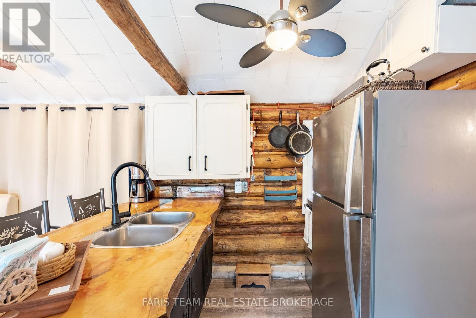 42 BLACK RIVER ROAD - 6