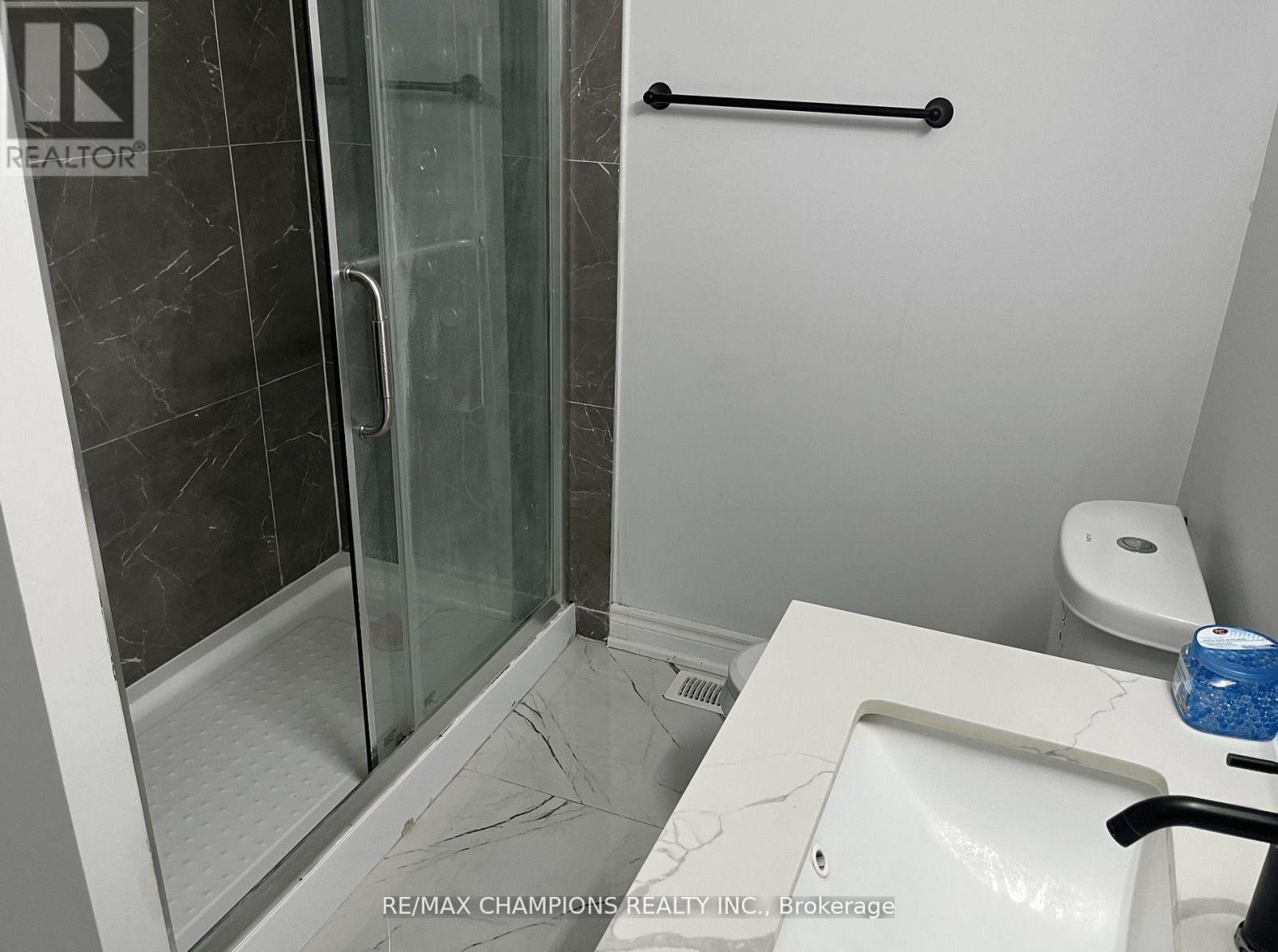 112 JOHN STREET - 5
