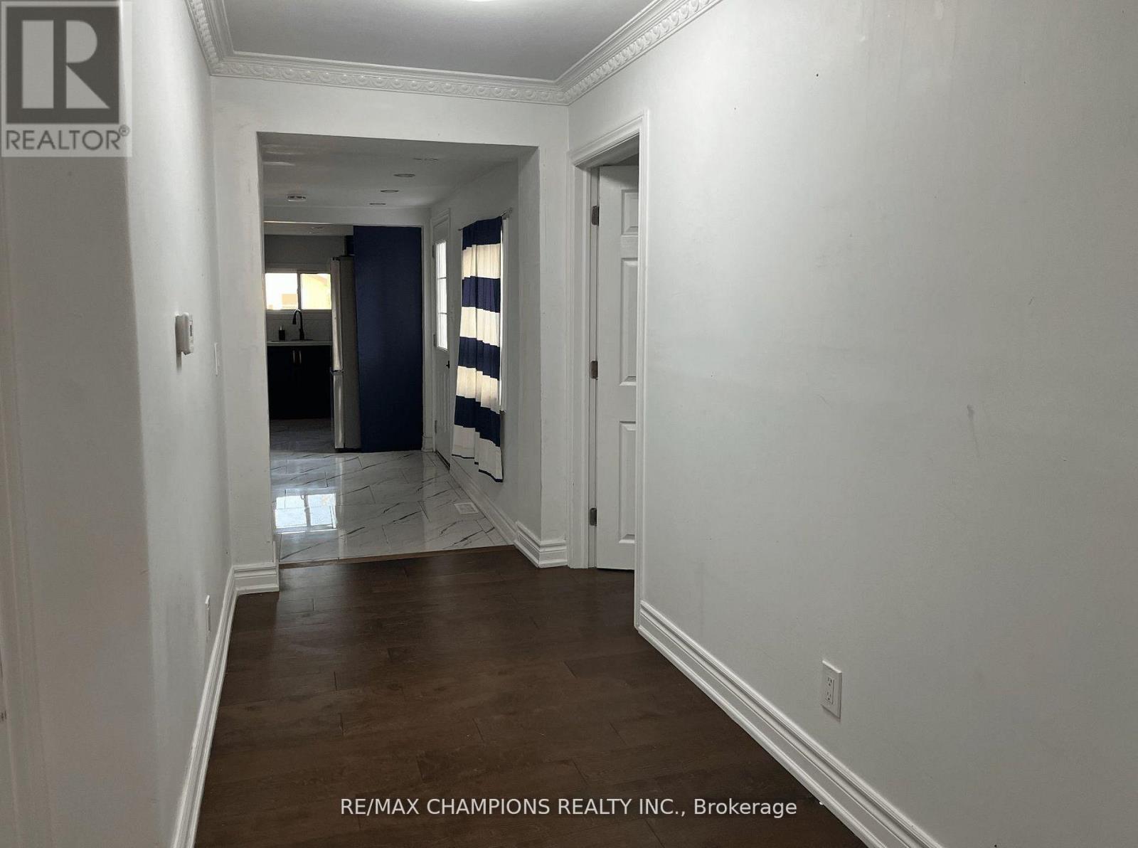 112 JOHN STREET - 7