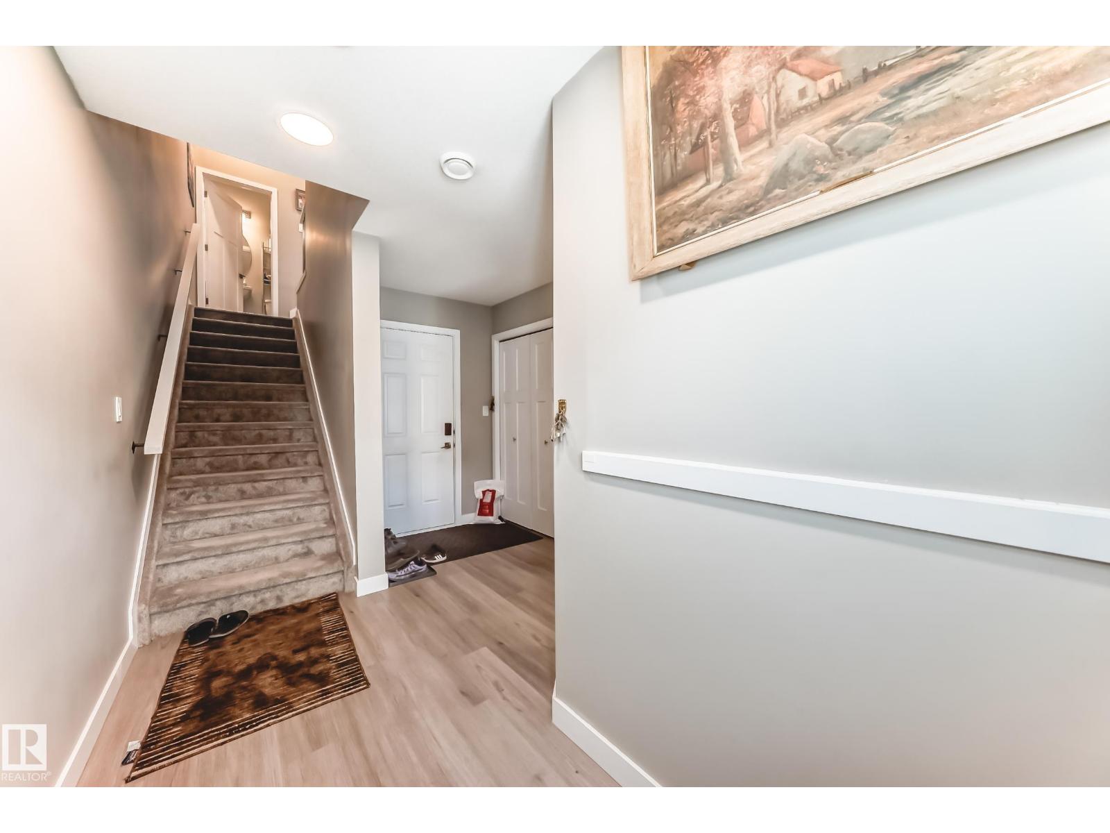 #92 17635 58 ST NW, Edmonton