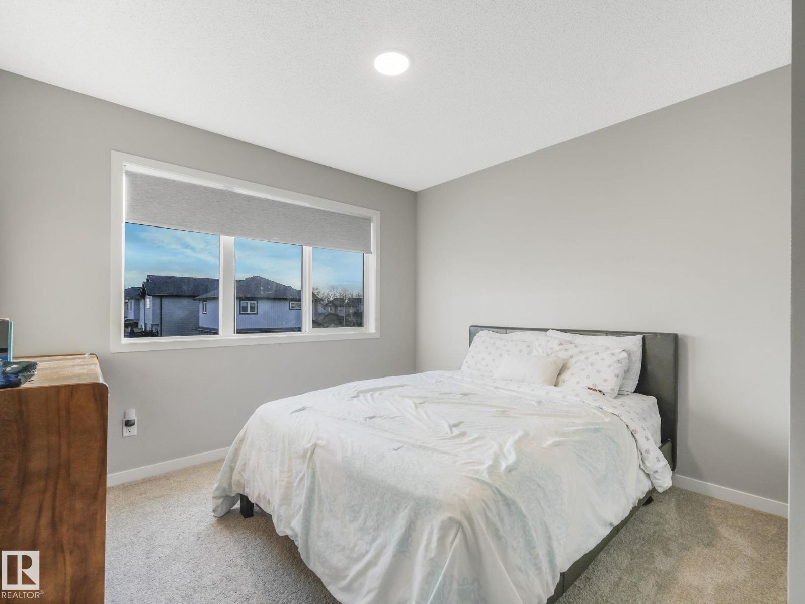 10 AUTUMNWOOD CR, Spruce Grove