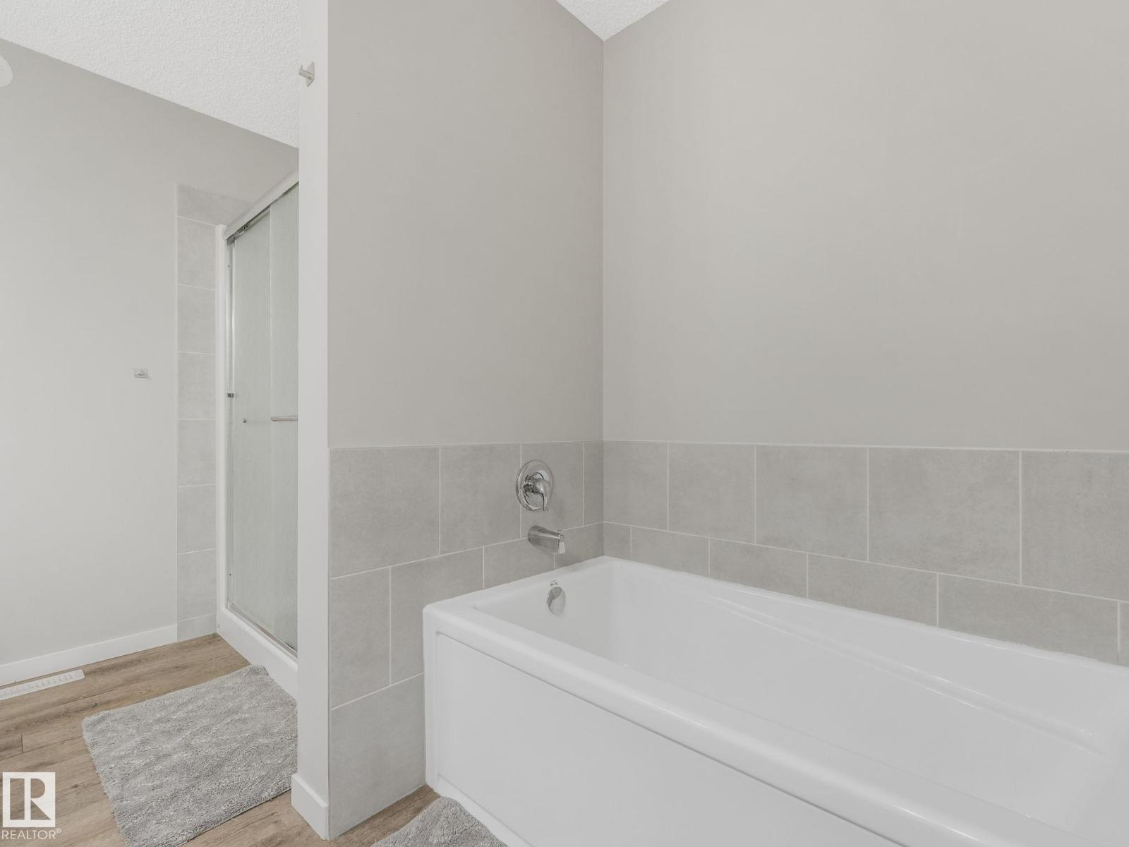 10 AUTUMNWOOD CR, Spruce Grove