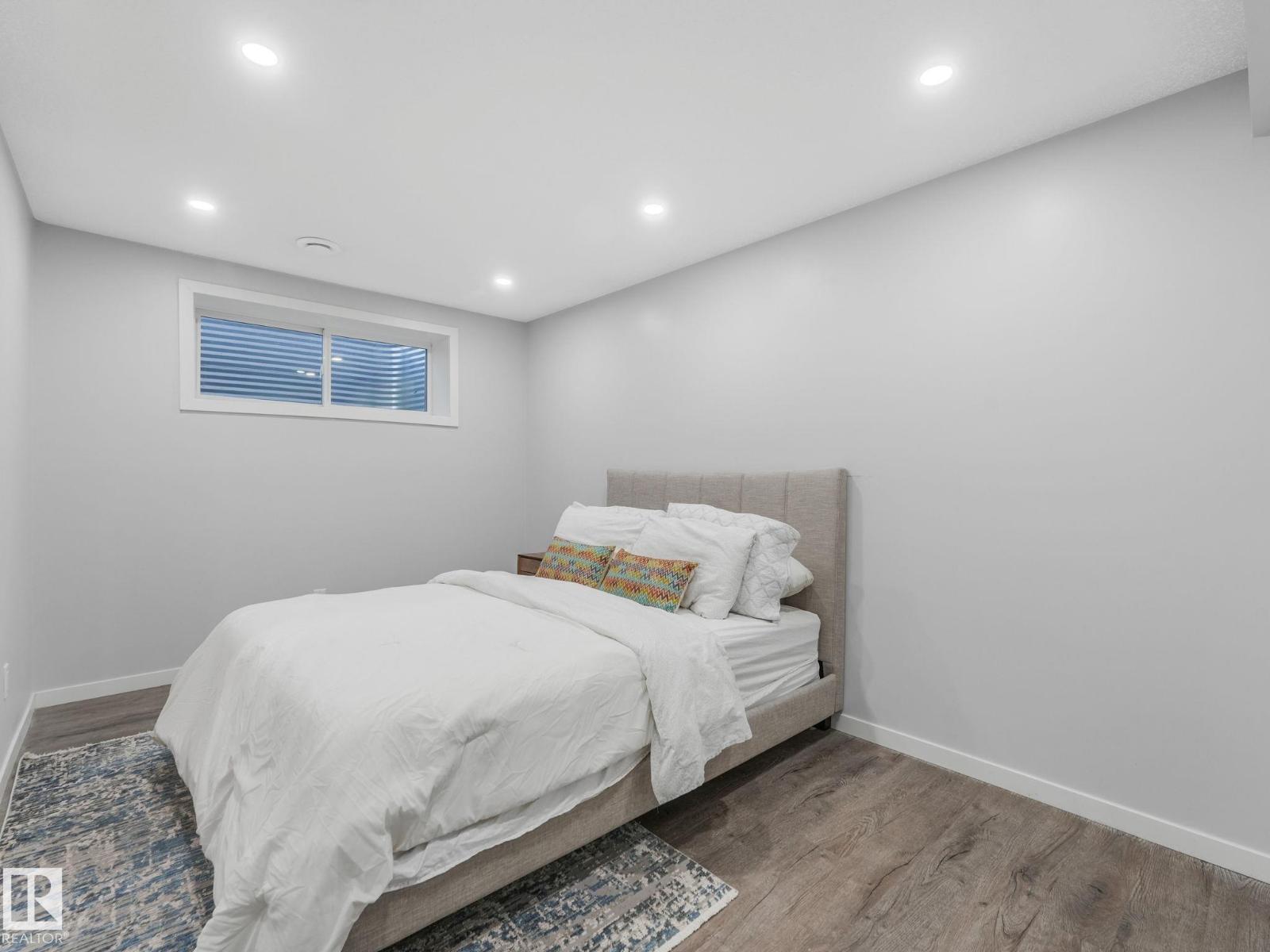 10 AUTUMNWOOD CR, Spruce Grove
