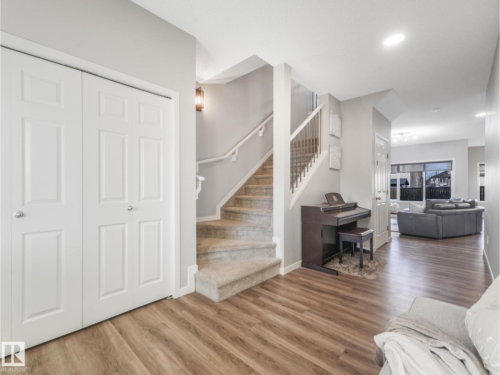 10 AUTUMNWOOD CR, Spruce Grove