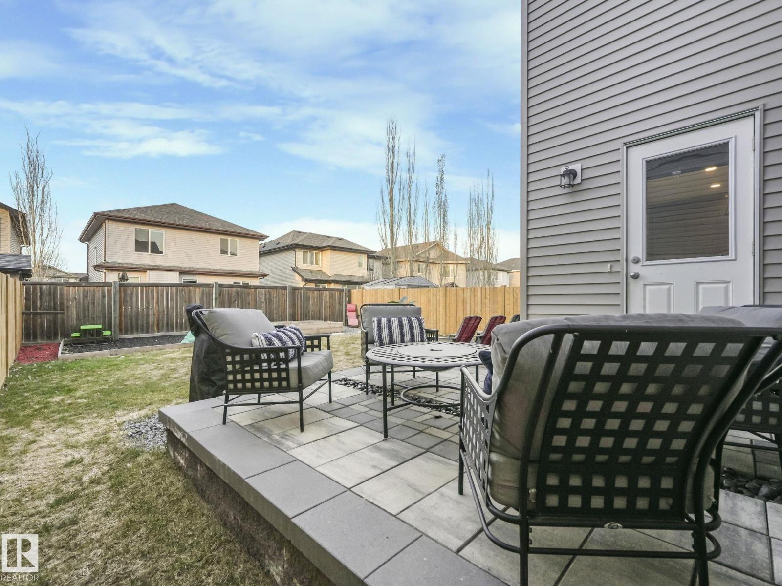10 AUTUMNWOOD CR, Spruce Grove
