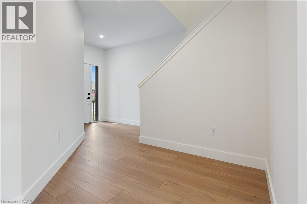 111 AMBER Street, Waterford, Ontario, N0E1Y0 — Photo 5