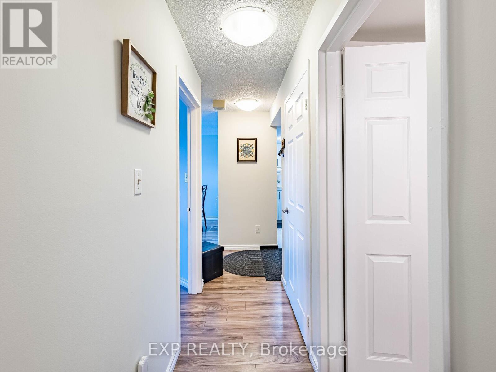 #907 25 AGNES STREET - 18