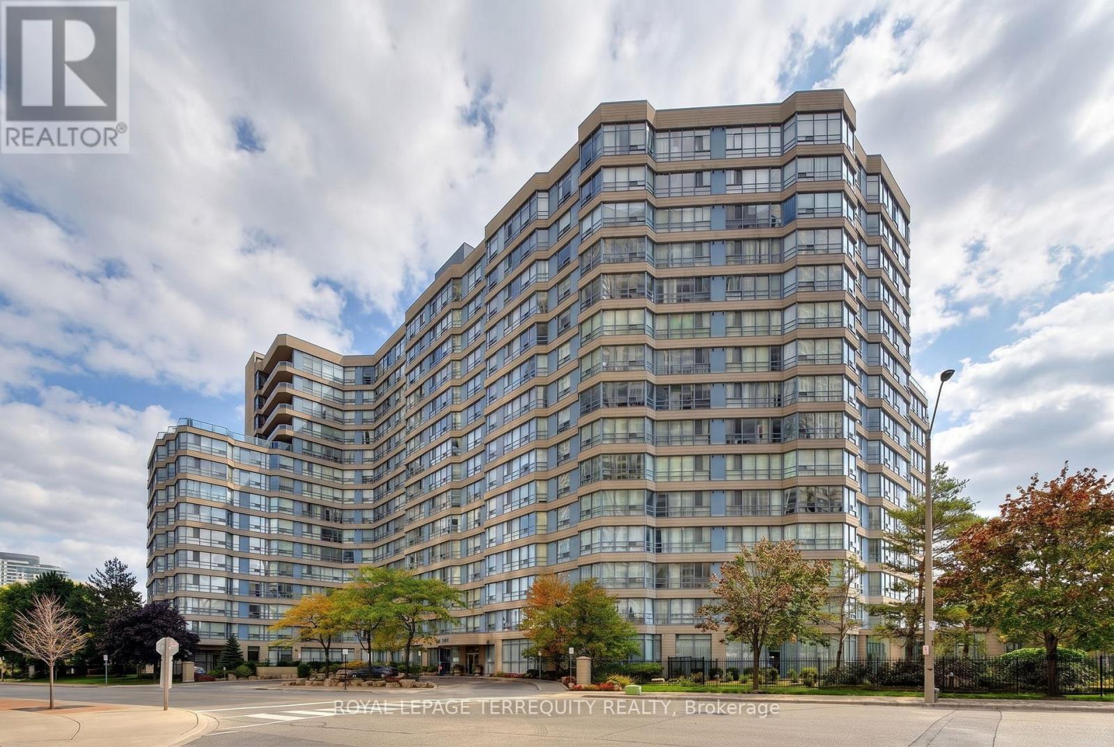 #1512 250 WEBB DRIVE - 1
