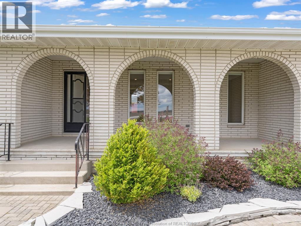 7045 COUNTY RD 23 (ARNER TOWNLINE), Essex, Ontario, N8M2X6 — Photo 2
