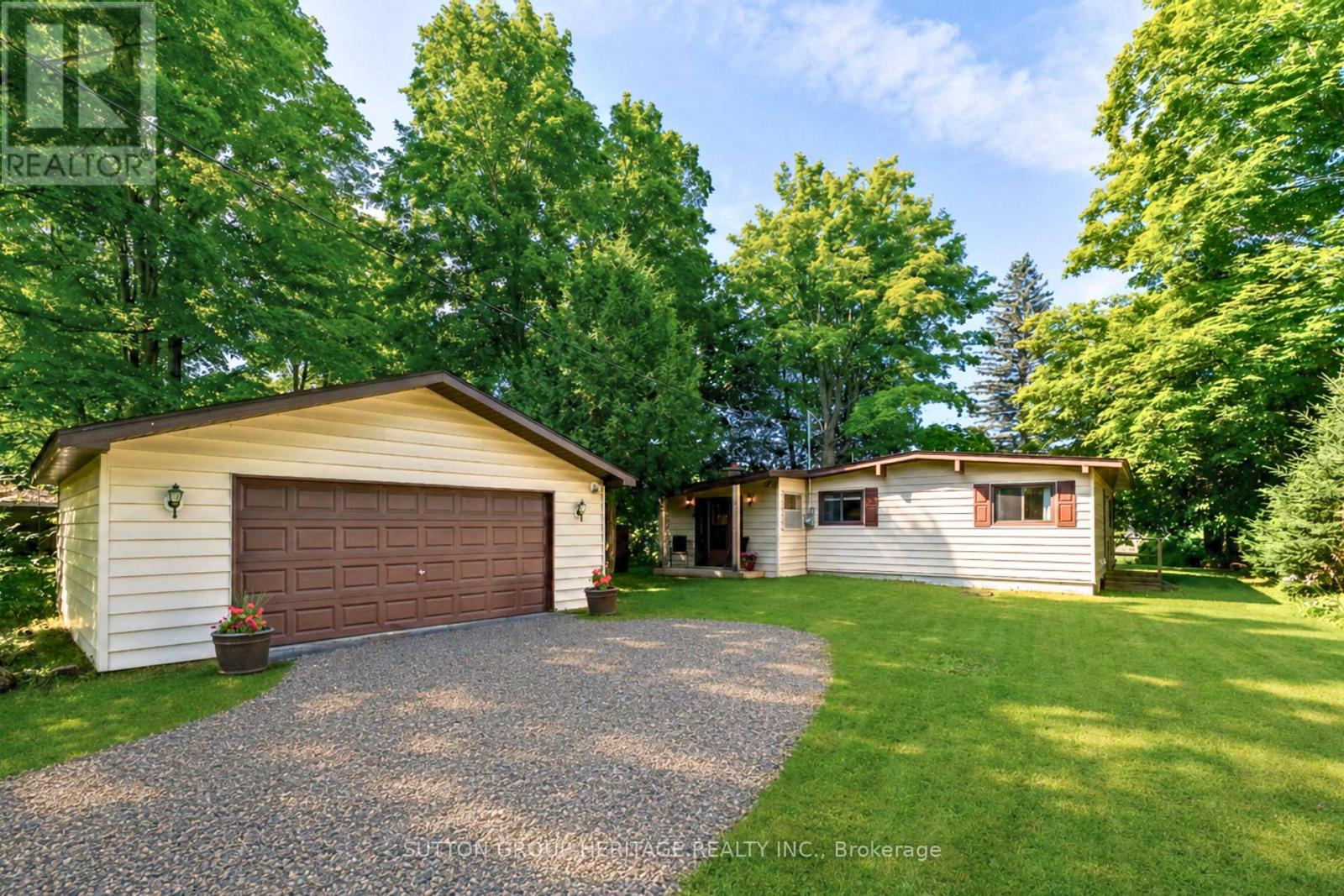 142 CEDAR SHORES DRIVE - 47