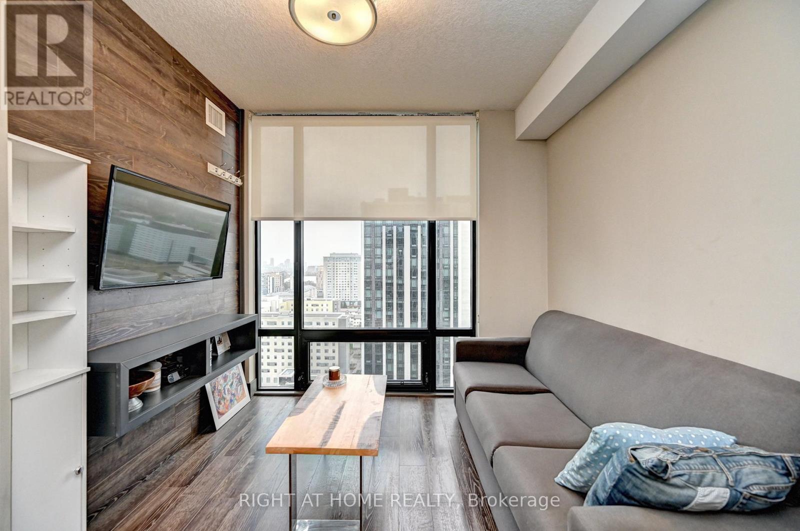 #N2207 330 PHILLIP STREET - 12