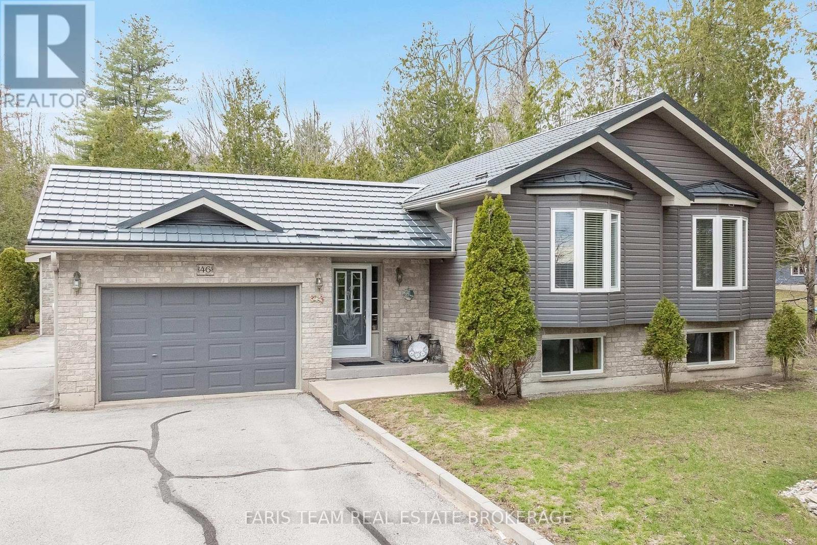 46 GREENWOOD AVENUE - 1