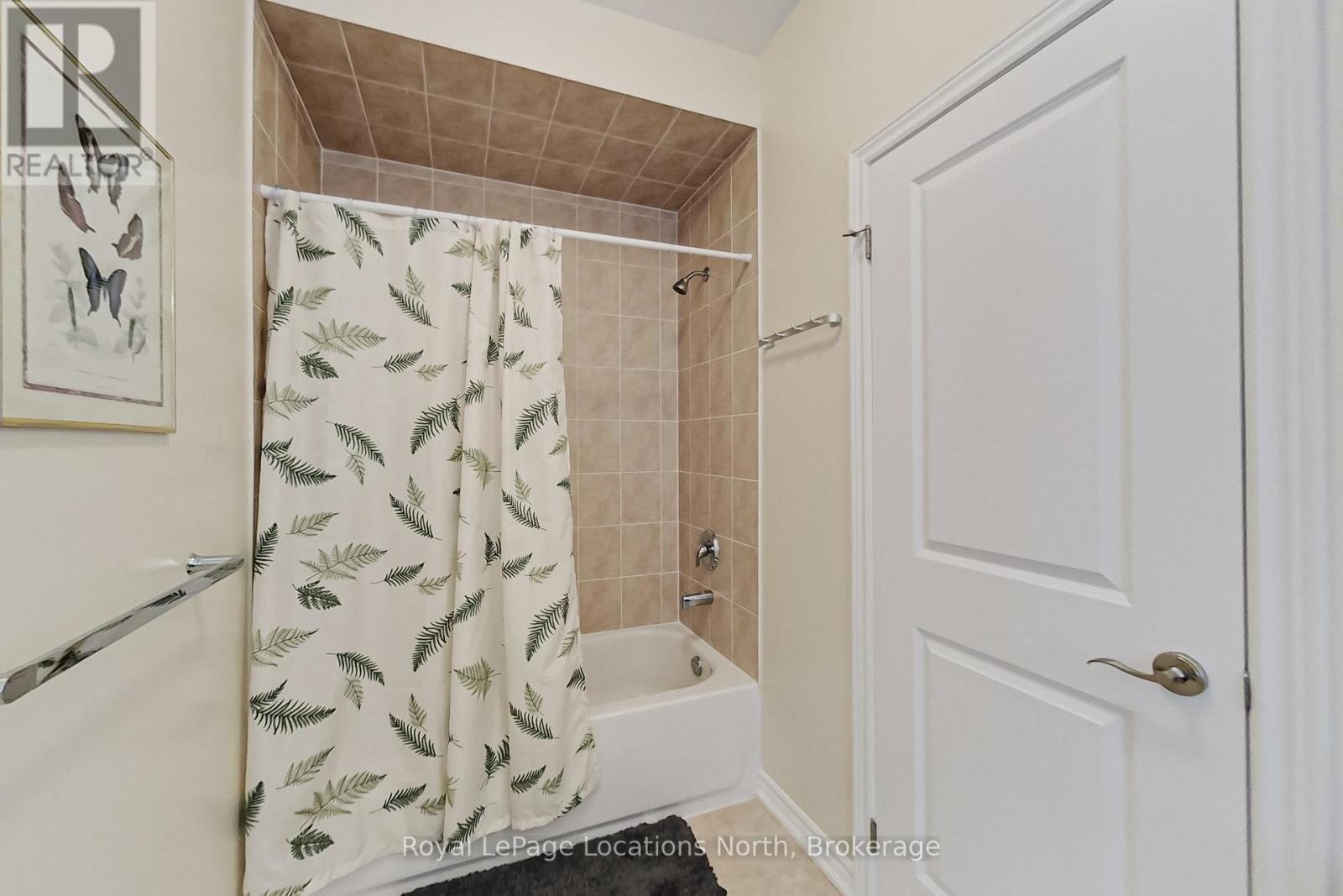 18 FRANCES DRIVE - 16