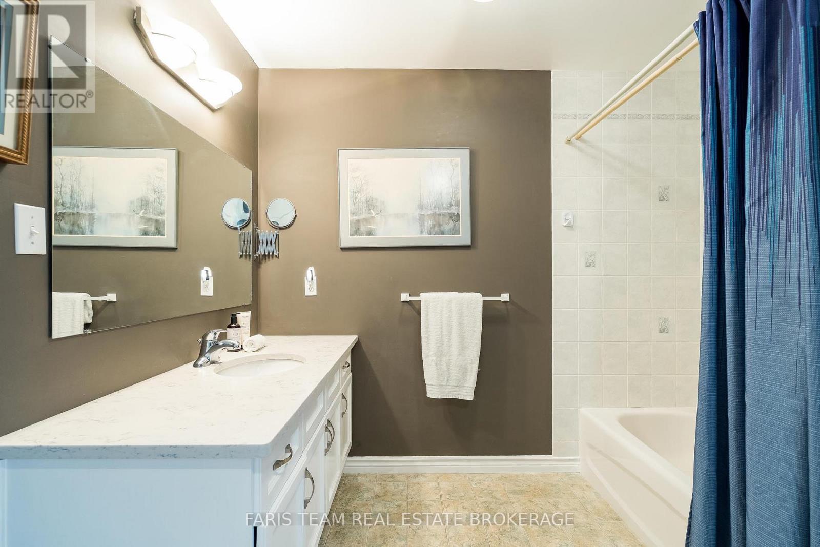 46 GREENWOOD AVENUE - 20