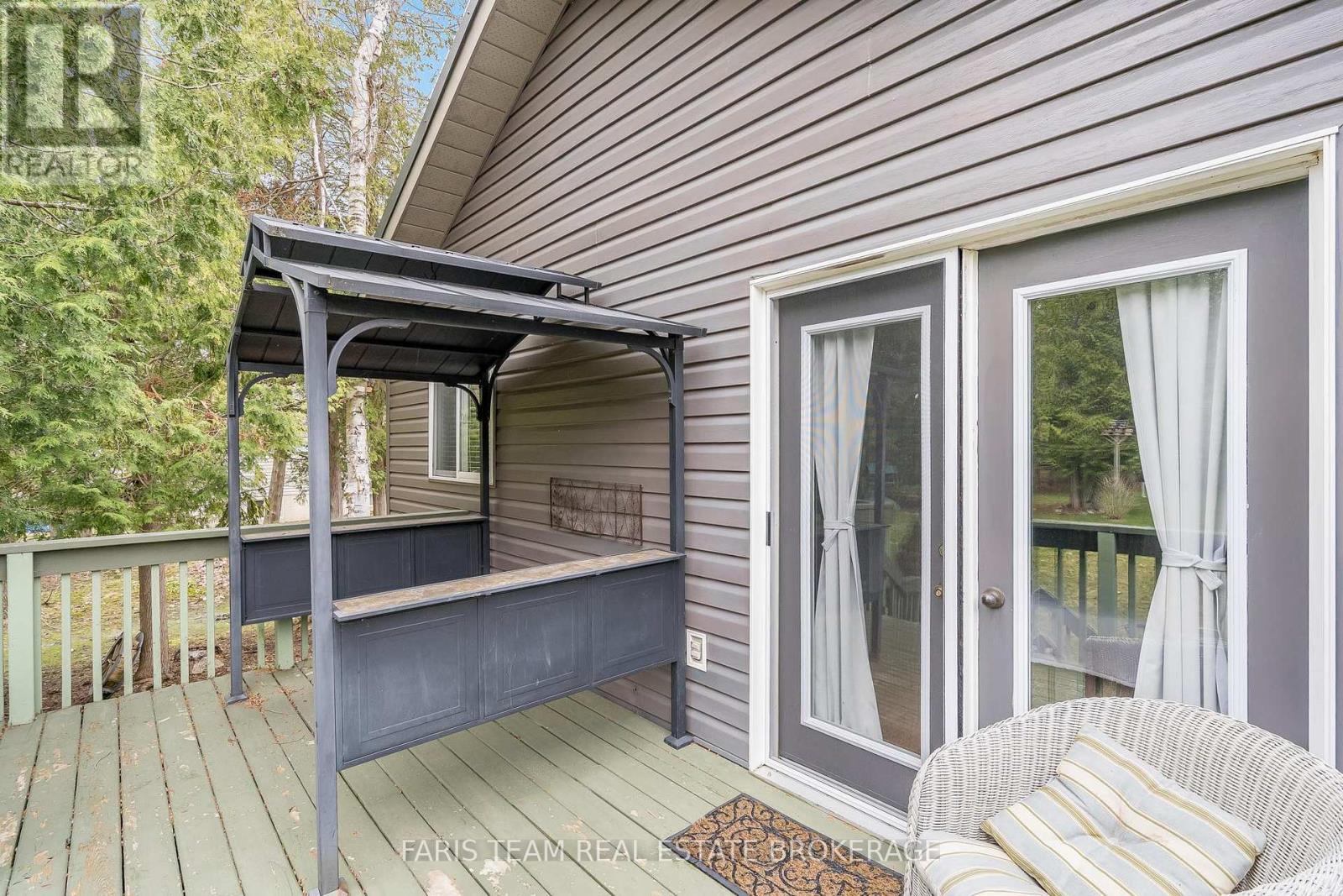 46 GREENWOOD AVENUE - 29