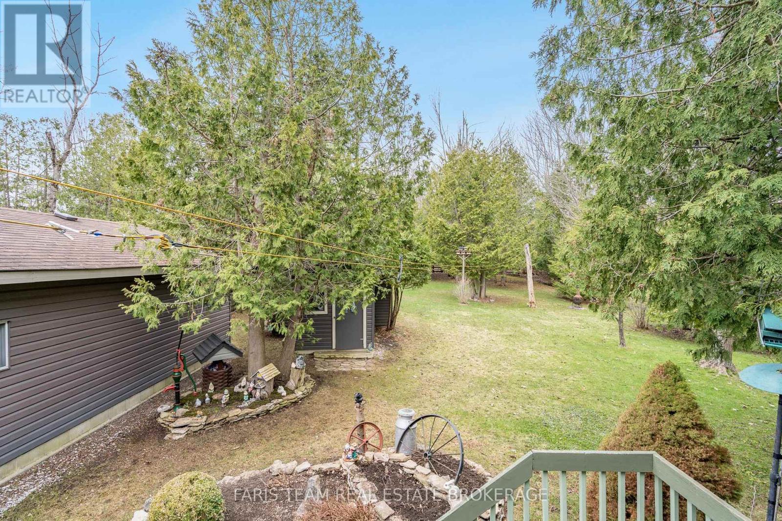 46 GREENWOOD AVENUE - 31
