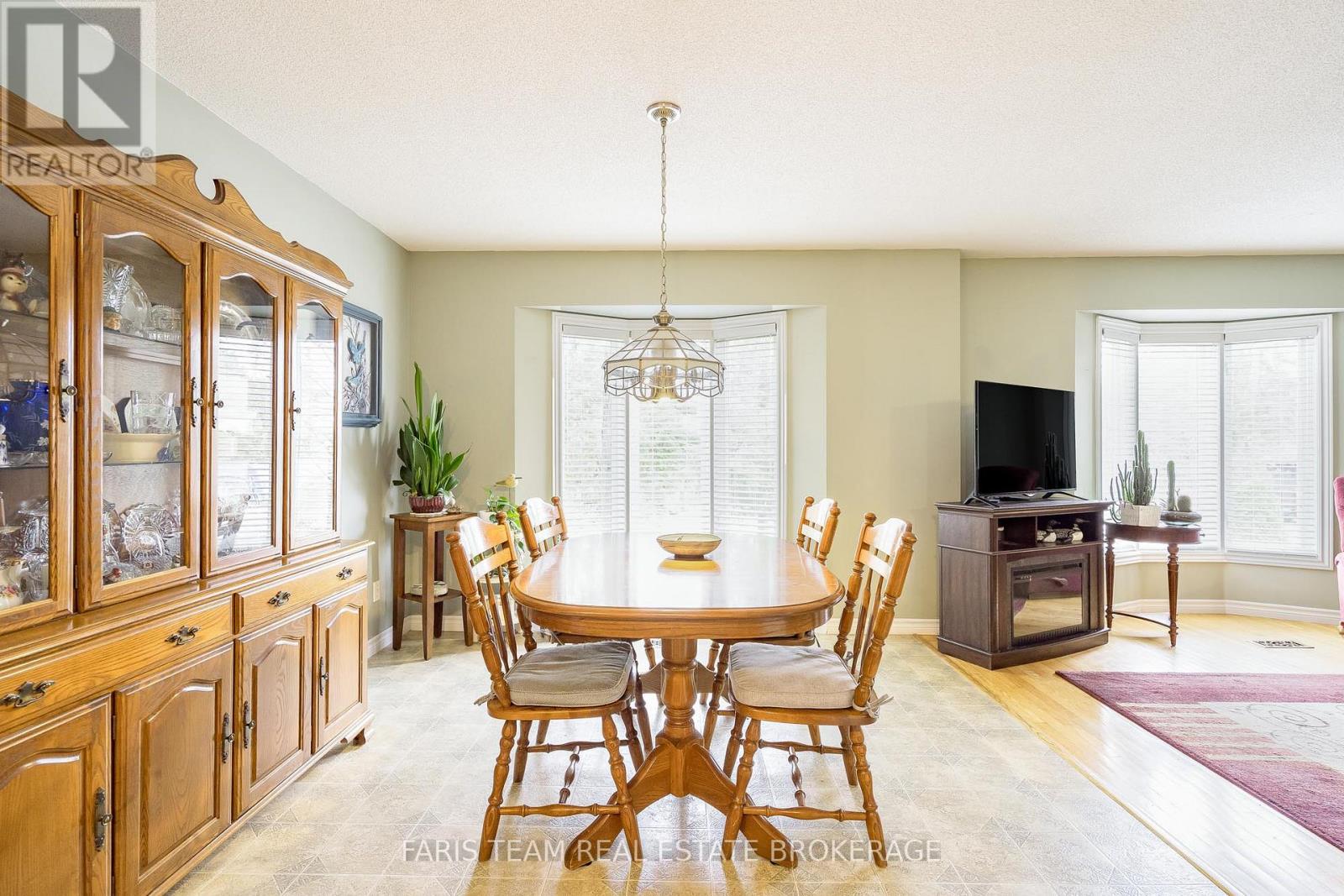 46 GREENWOOD AVENUE - 8