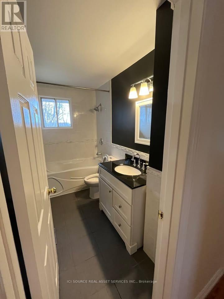 163 HERBERT STREET - 6