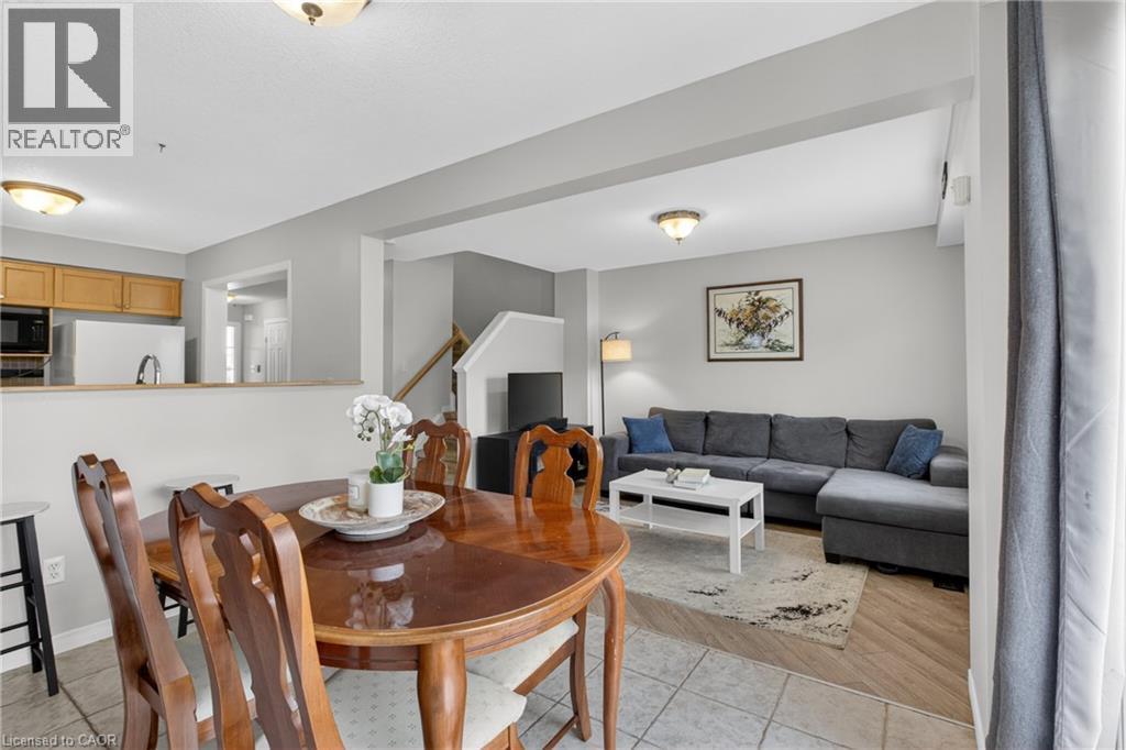 12 FERNCLIFFE Street - 16
