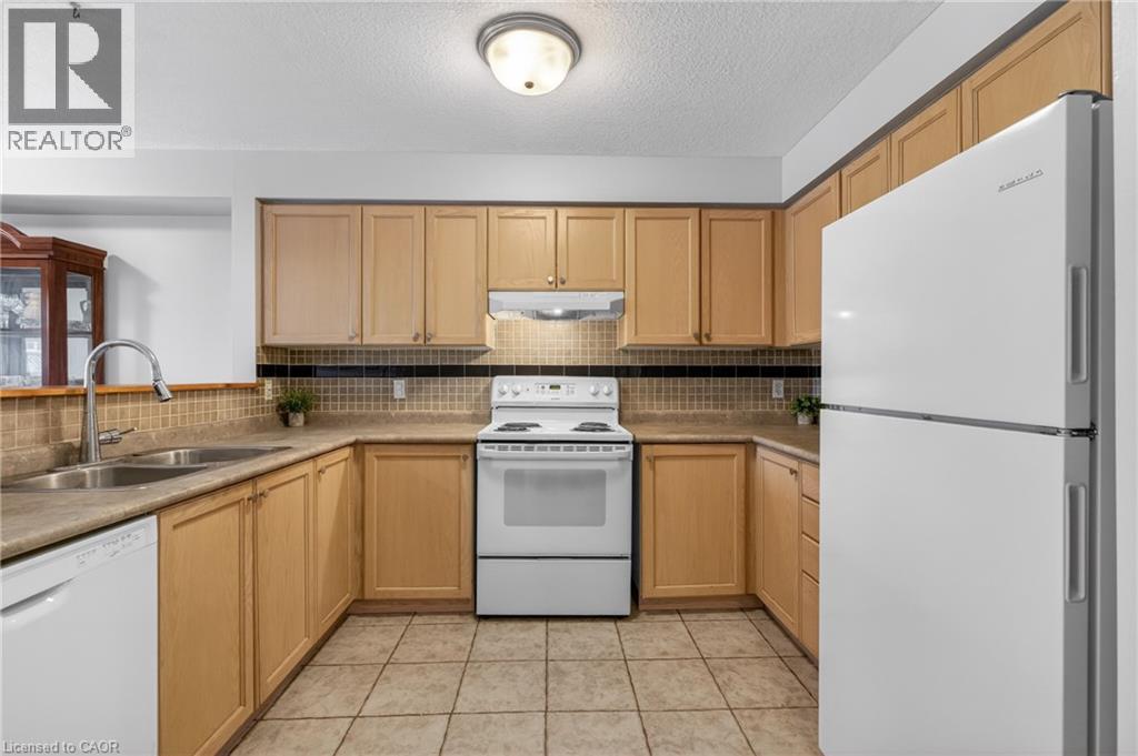 12 FERNCLIFFE Street - 17