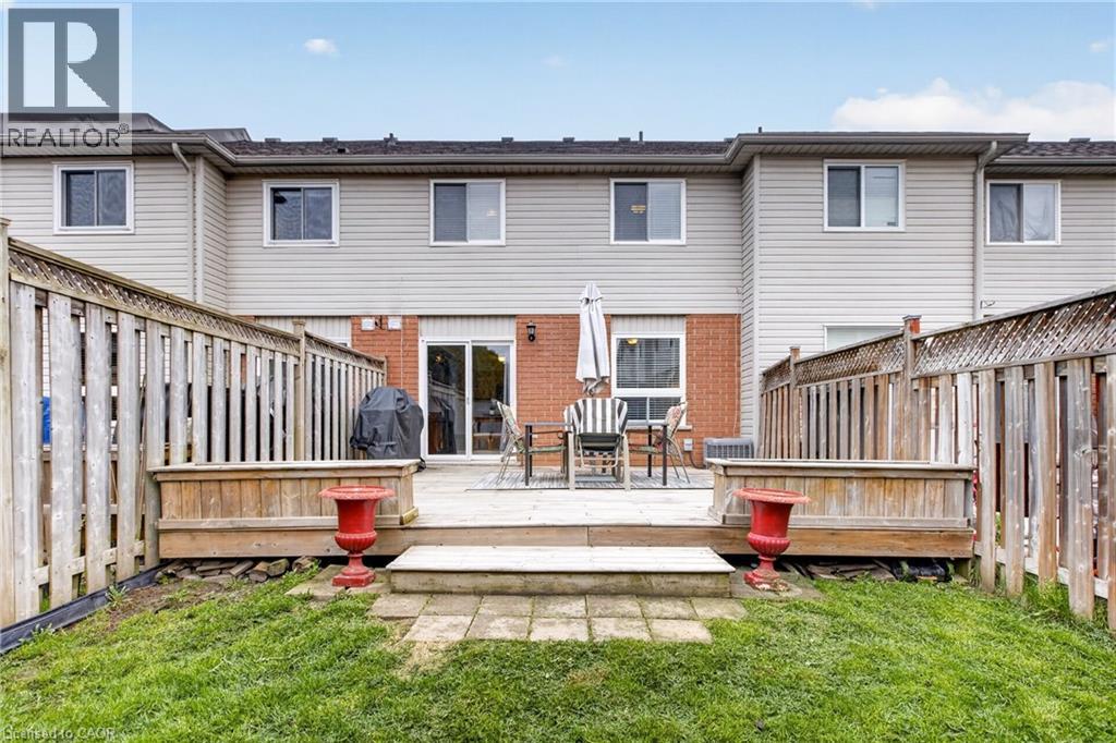 12 FERNCLIFFE Street - 42