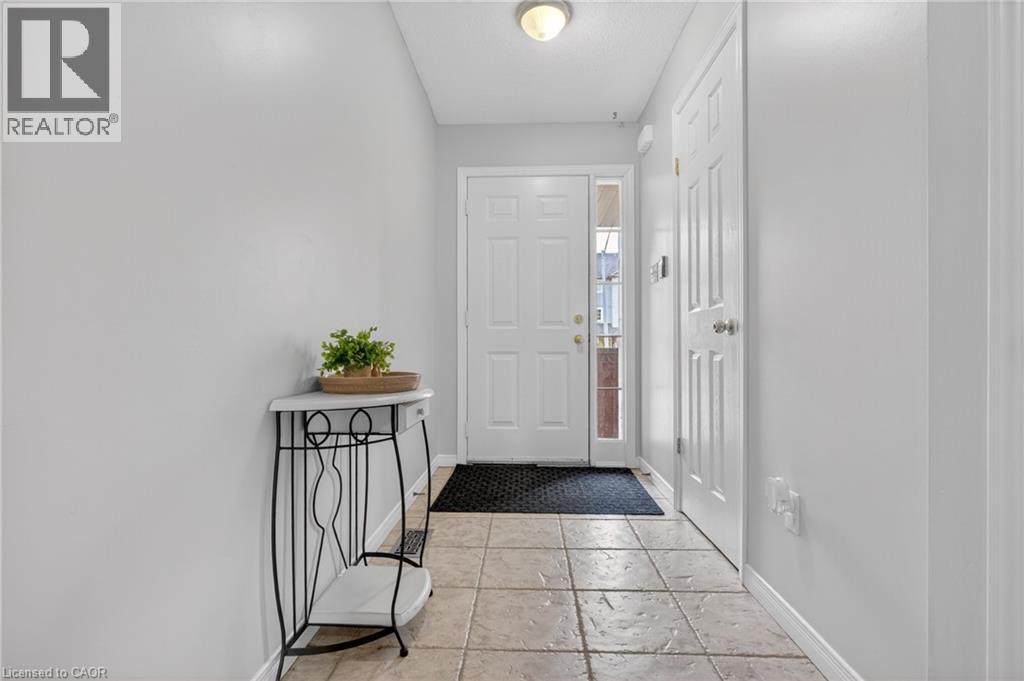 12 FERNCLIFFE Street - 7