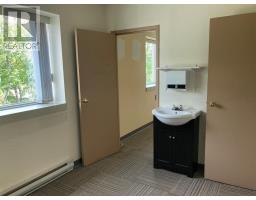 35 Campbell Avenue thumbnail 15