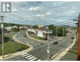 35 Campbell Avenue thumbnail 20